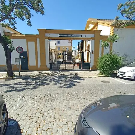 Apartment Azvalia - La Estacion, Piscina Y Junto A La Renfe El Puerto de Santa María